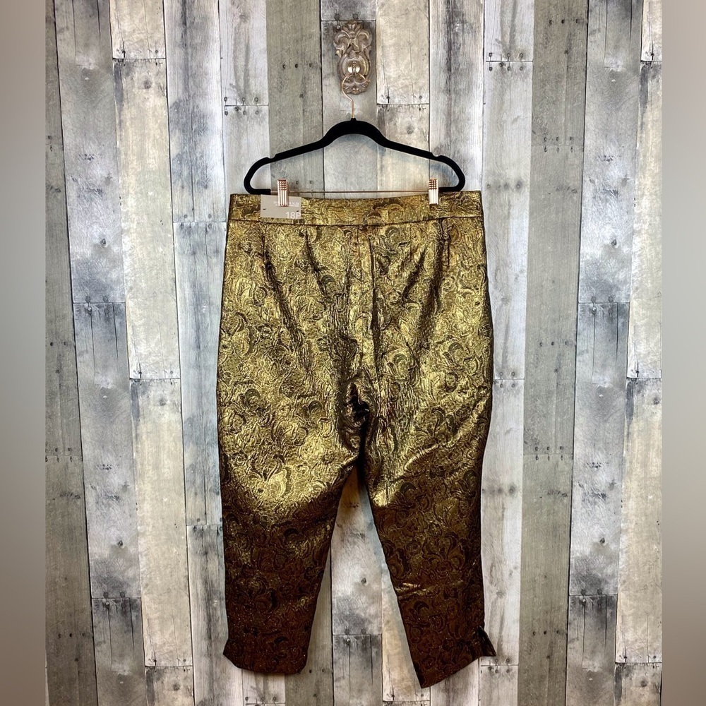 Soft Surroundings Metallic Gold Paisley pants. - Picture 3 of 16
